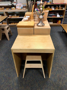Desk (Elementary)